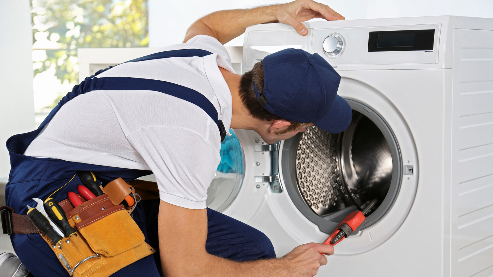 Canada Appliance Repair Technician with Service Van